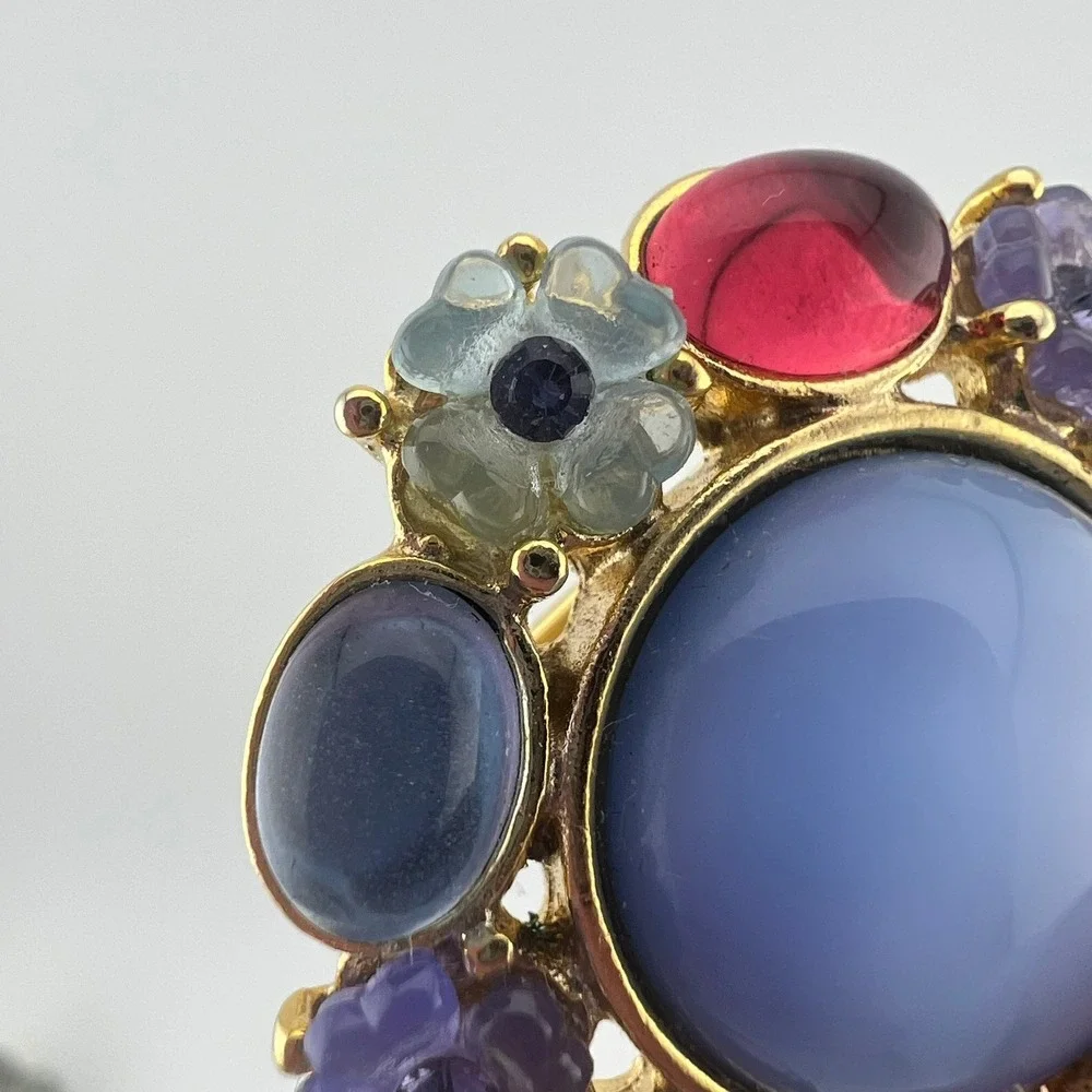 Vintage Floral Cabochon Brooch Pastel Flower Cluster‎ Gold Tone Round Pin